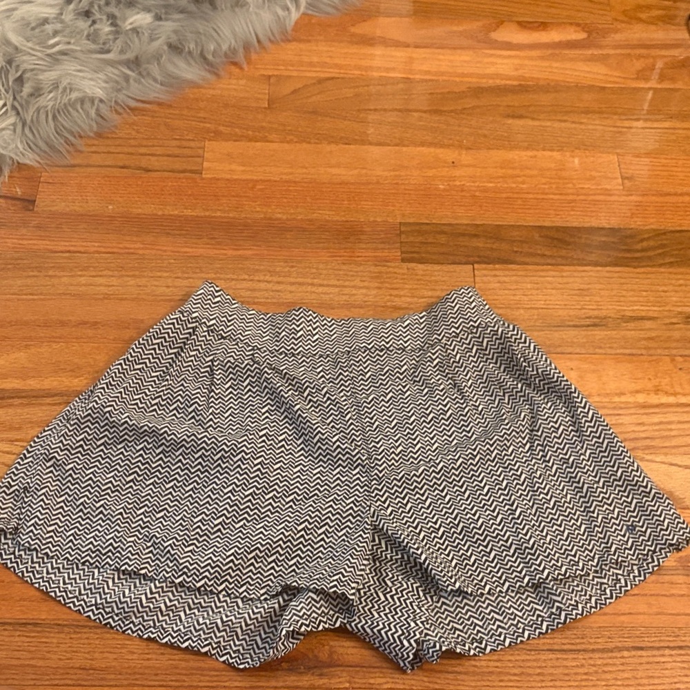 American Eagle Outfitters High Waist Zigzag Shorts